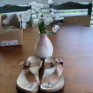 Size 8.5 Sonoma Sandal